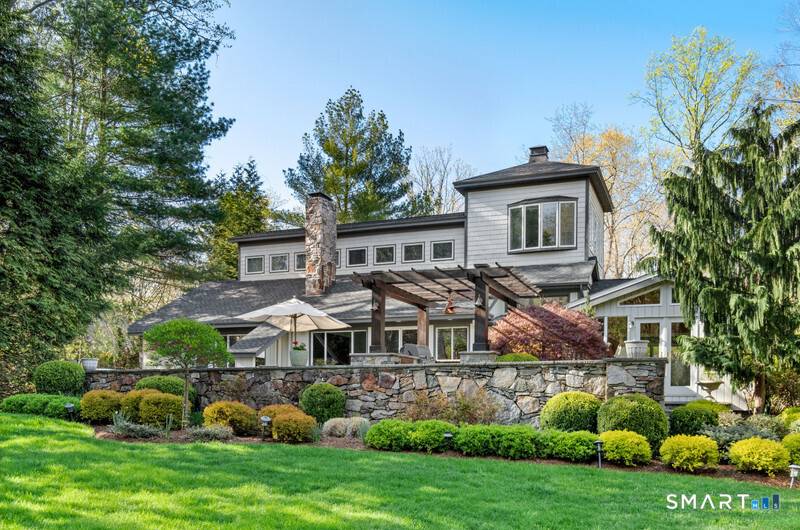 PLEASE SUMBIT ALL OFFERS BY 6 PM TUESDAY MAY 5TH Tucked away on sought after Catbrier Road, in a wonderful walking neighborhood, this hidden gem is a beautifully designed 3 ...