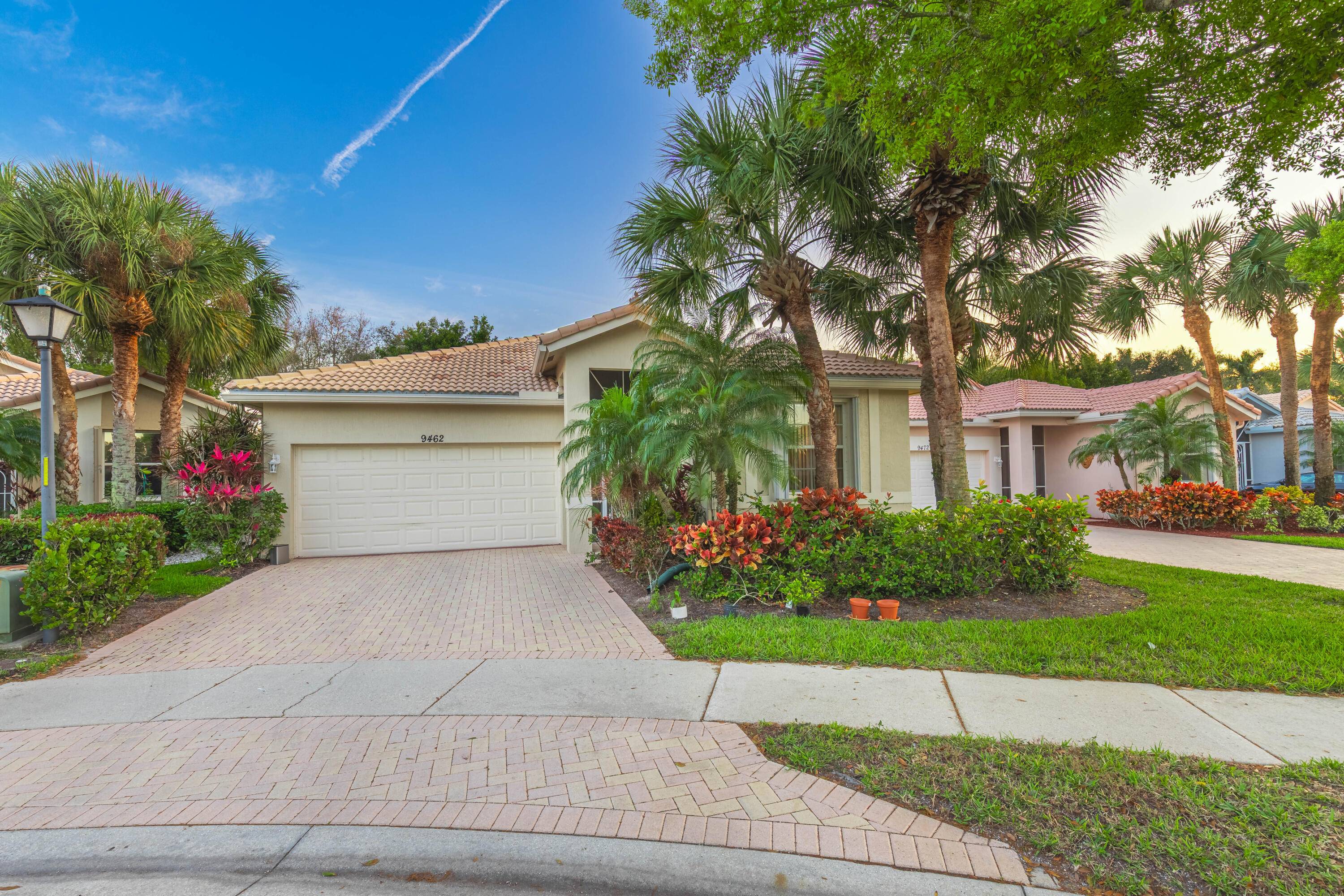 Make this lovely 3 bedroom, 2 bath, 2 car garage your new home.