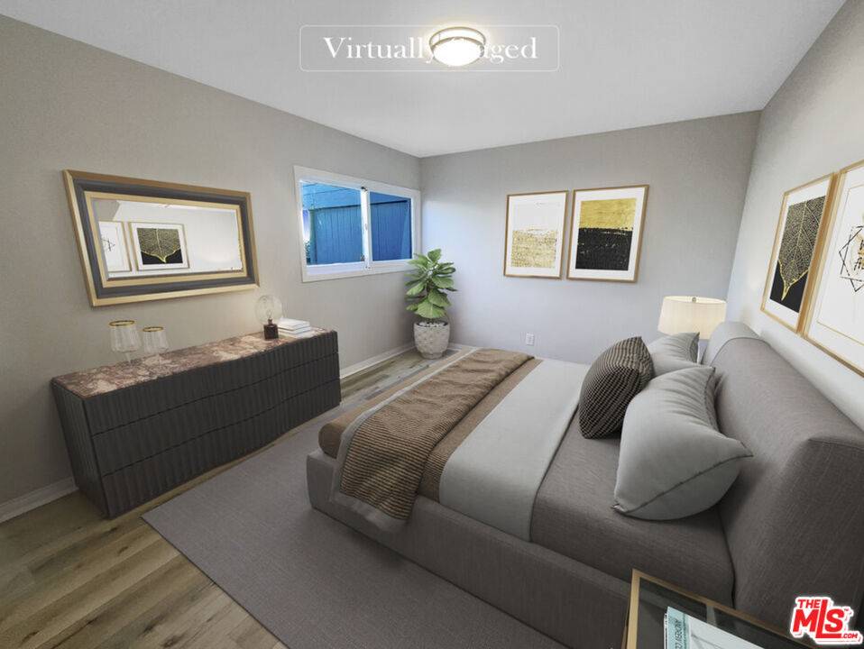 2033   Euclid St 1BR Santa Monica La