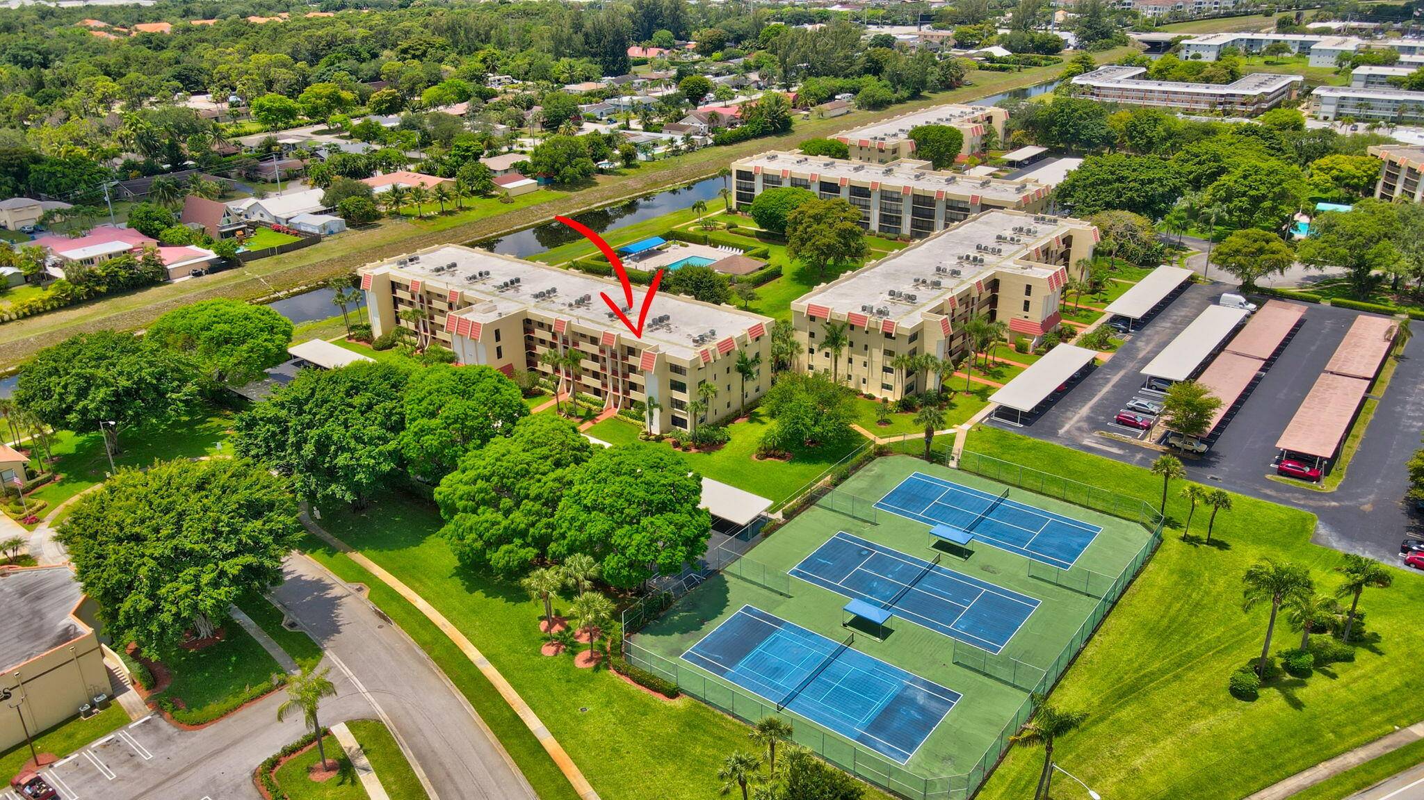 Priced to Sell ! Well maintained 2 bedroom, 2 bath condo Pines at Boca Barwood ALL AGES.