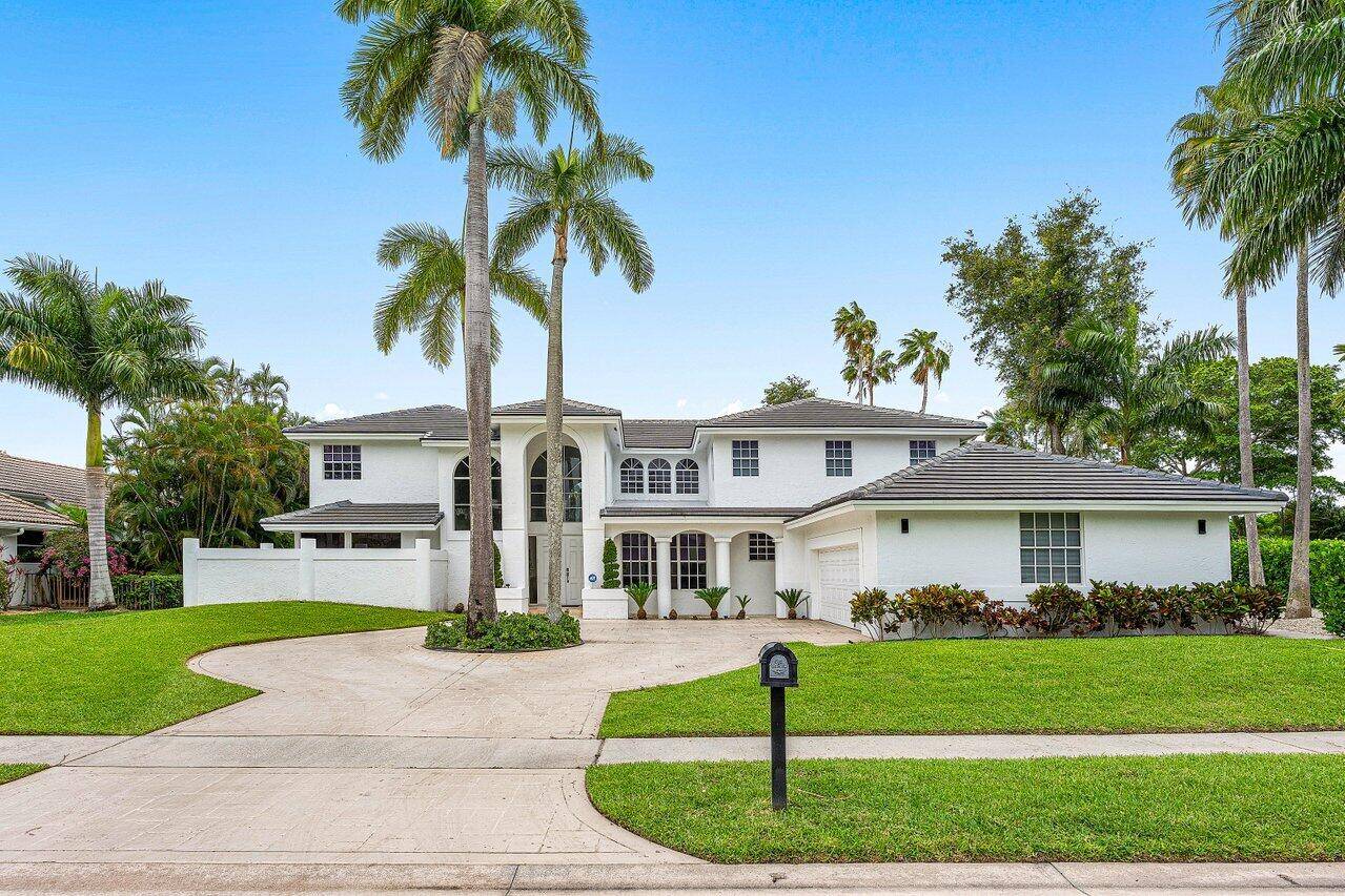 This 5BR 4BA 4, 000 sq. ft.