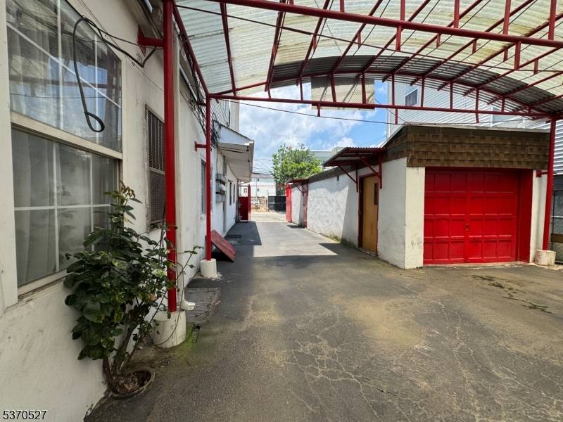 Two Lots in Newark North Ironbound !