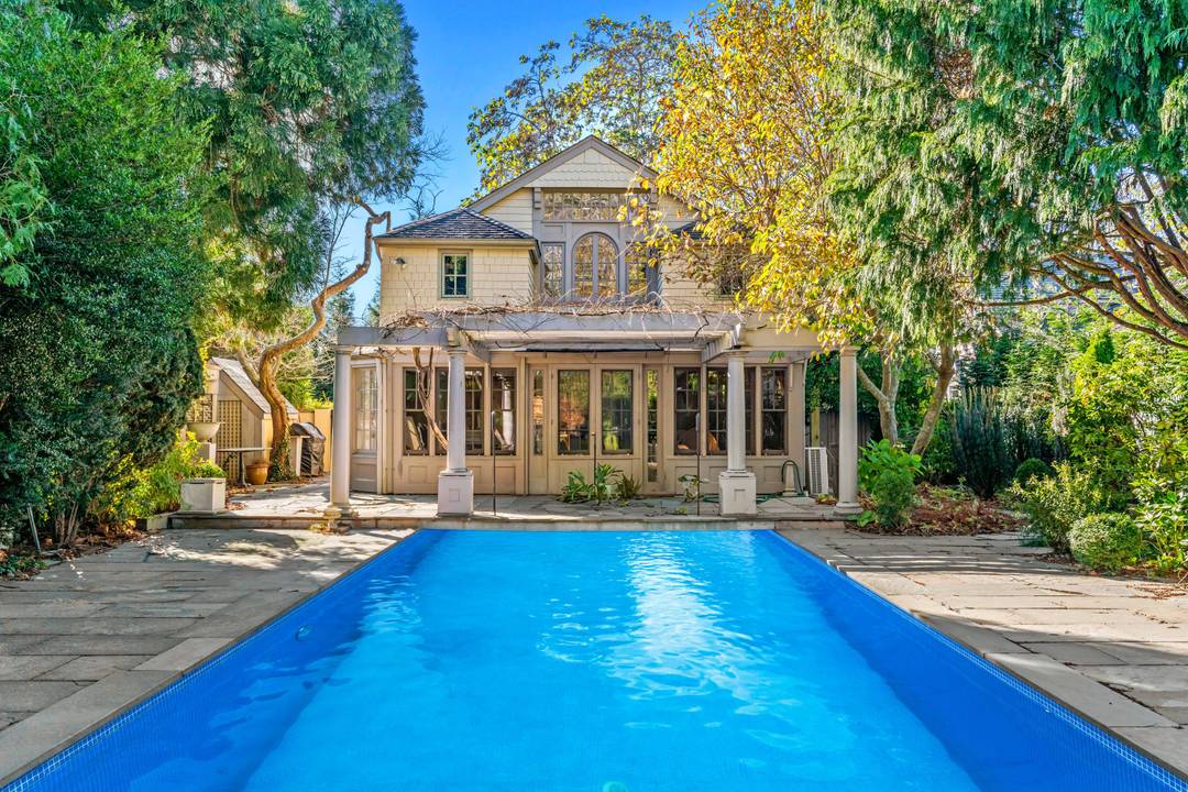 Idyllic 4 Bedroom, 4 Bath Amagansett Village Home