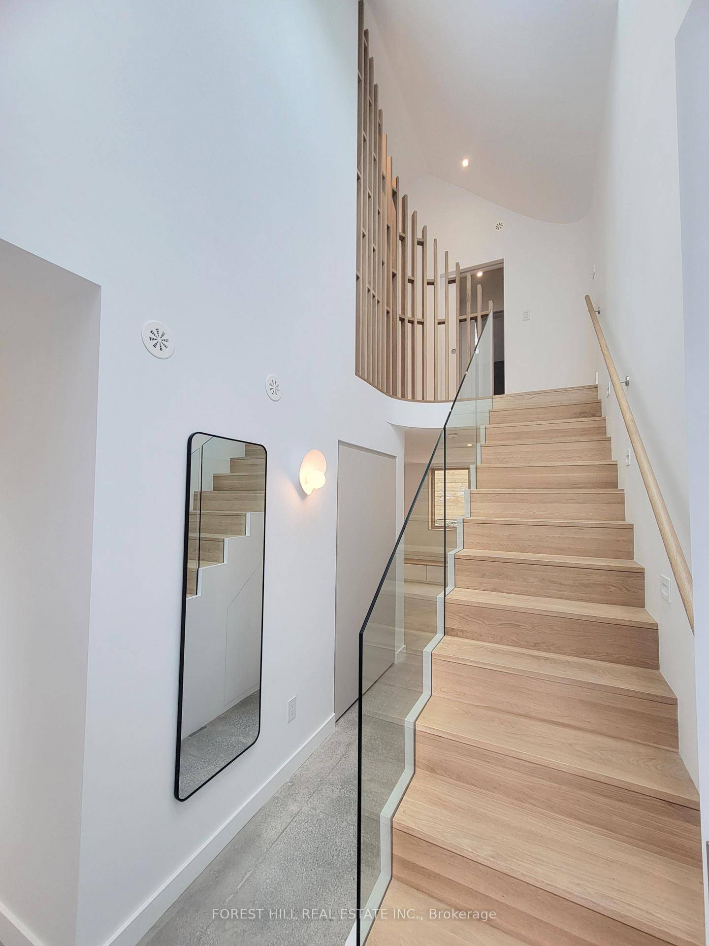 Welcome to your new Garden house at 839 Gladstone Ave, a beautifully designed home nestled in the heart of one Toronto's vibrant neighborhoods.
