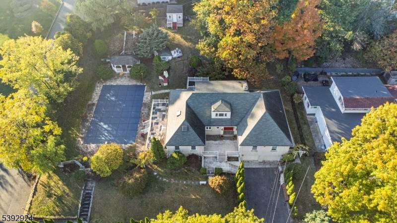 Discover an unparalleled canvas for luxury living with this sprawling 4 bedroom, 5.