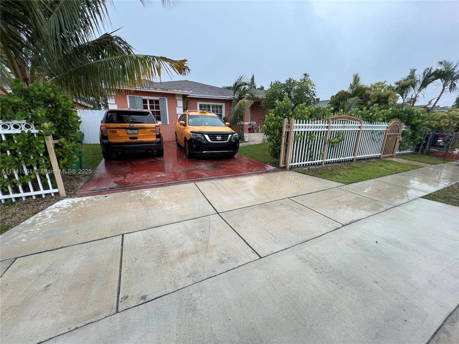 Beautiful 3 Bedroom 2 Bathroom home with an additional room, built in 2003, very spacious floor plan, all tile floors, fenced yard, prime location with easy access to shopping and ...