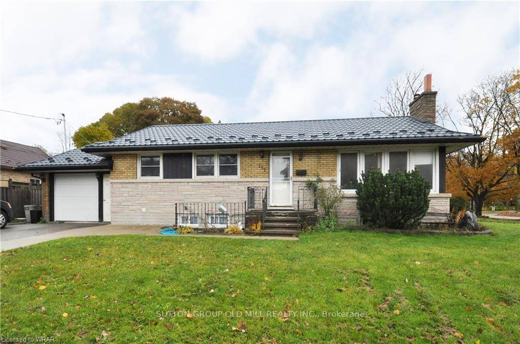 2 Bedroom, 1 Bath Large Basement Apartment Prime Waterloo Location Erb St E amp ; Margaret Ave N.