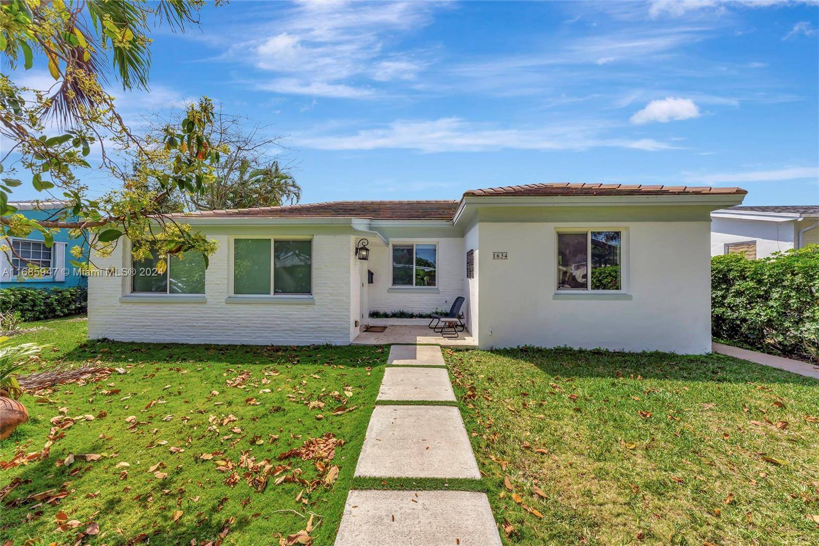 Exclusively Presented by Sunland Real Estate This prime investment opportunity, remodeled 4 bed, 4 bath triplex.