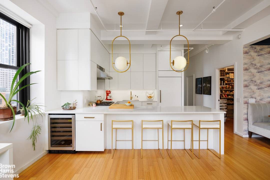 Building Architect Ralph Walker 1928 Residence Designer Jennifer Levy of CAV Design 2020 1, 800 Square Foot Beautifully Renovated amp ; Designed Corner LOFT Apartment Features Nearly 12 Ft Ceilings ...