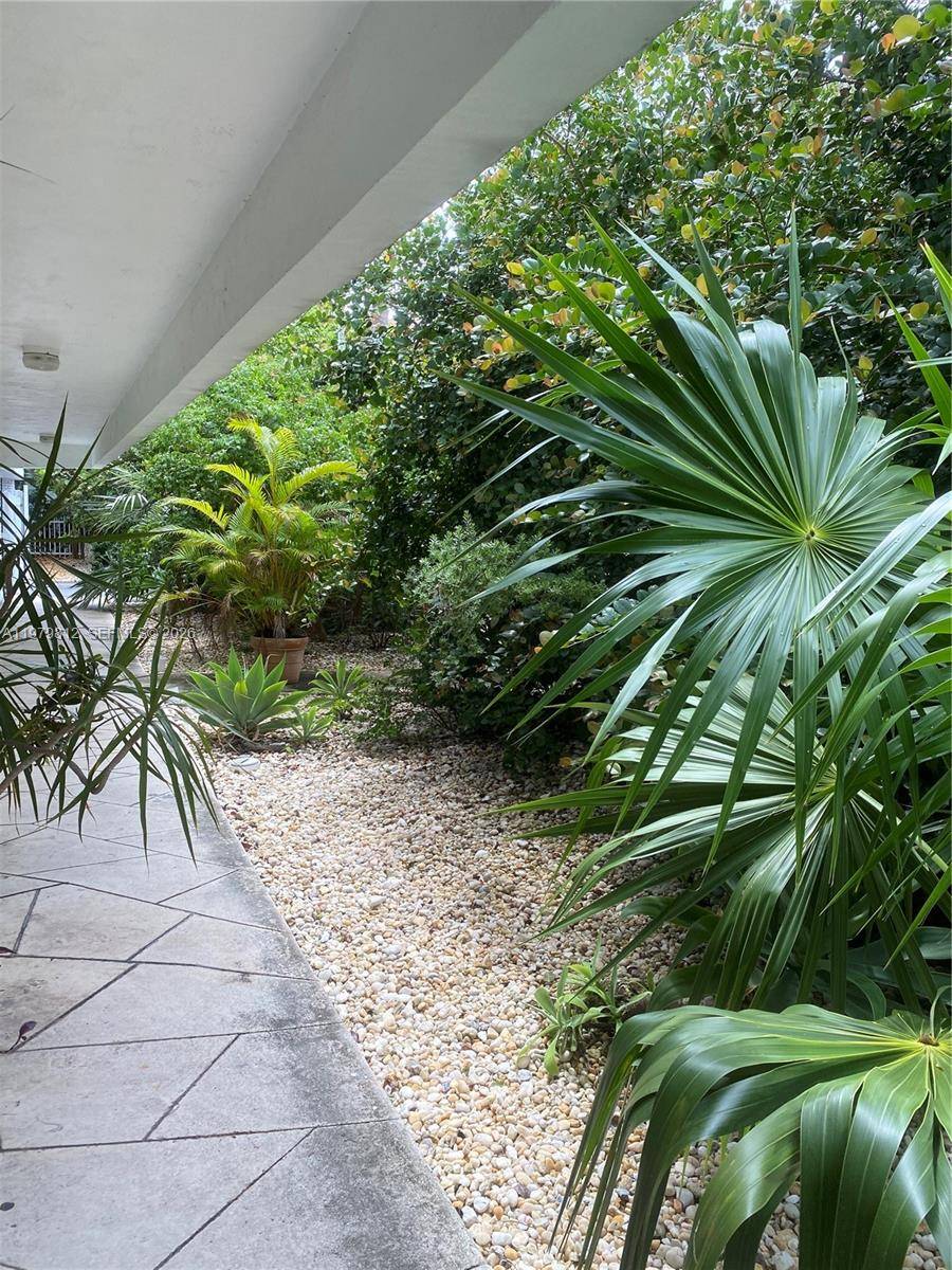 Move in ready in highly sought after So Fi !