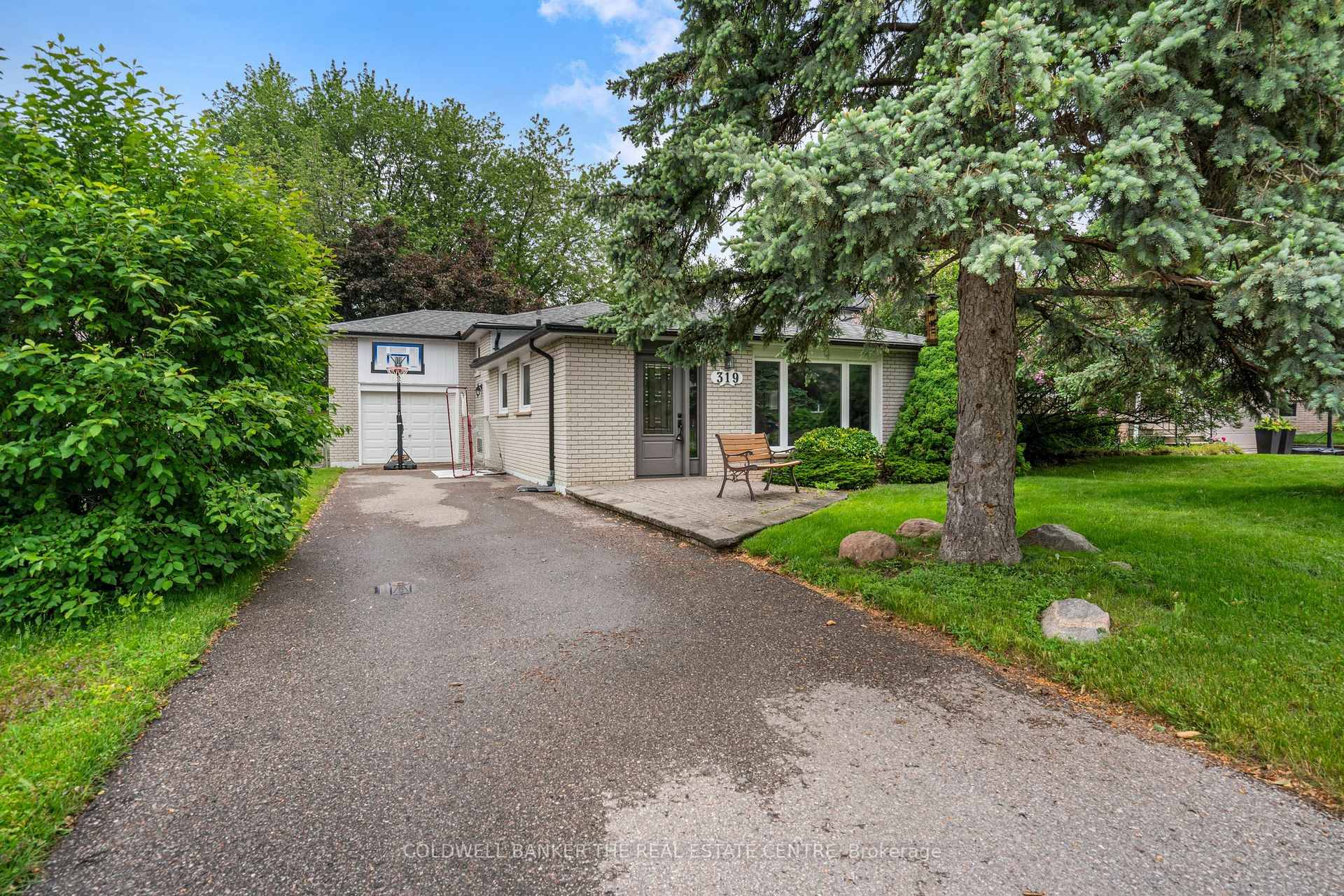 Well Maintained Family Home on Spectacular 49 X 166 ft Lot Backs Onto a Park With No Homes Behind Fully Fenced Lovely Renovated Kitchen With Solid Maple Cabinets, Tile Backsplash ...