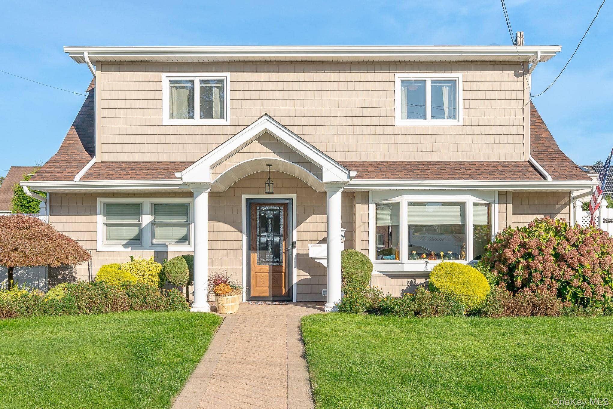 Welcome to this beautifully and meticulously maintained Expanded Cape, offering 4 spacious Bedrooms and 2 Bathrooms.