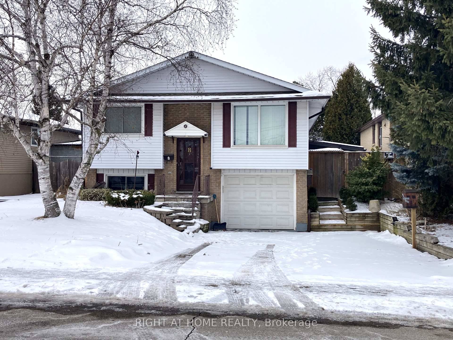 Newly renovated beautiful spacious 3 bedroom, 1 bathroom, 1 living room, 1 dinning room.