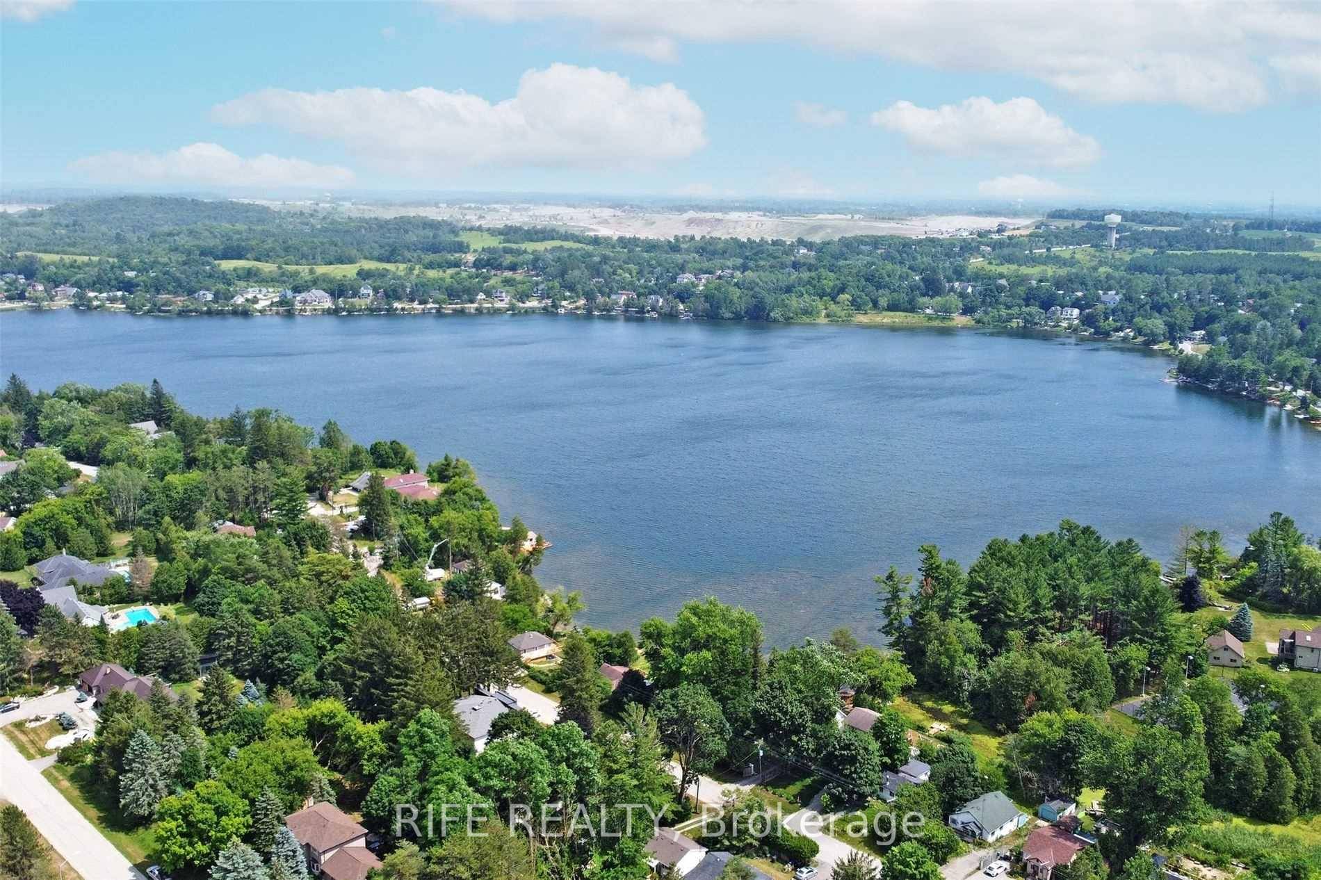 Don't Miss This Rare Direct Waterfront Property !
