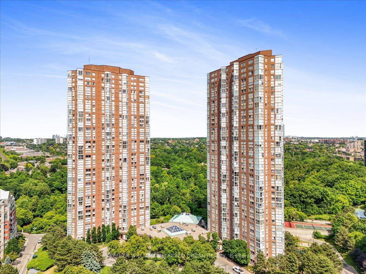 Welcome to 710 5 Concorde Place Cool space with Amazing Views !