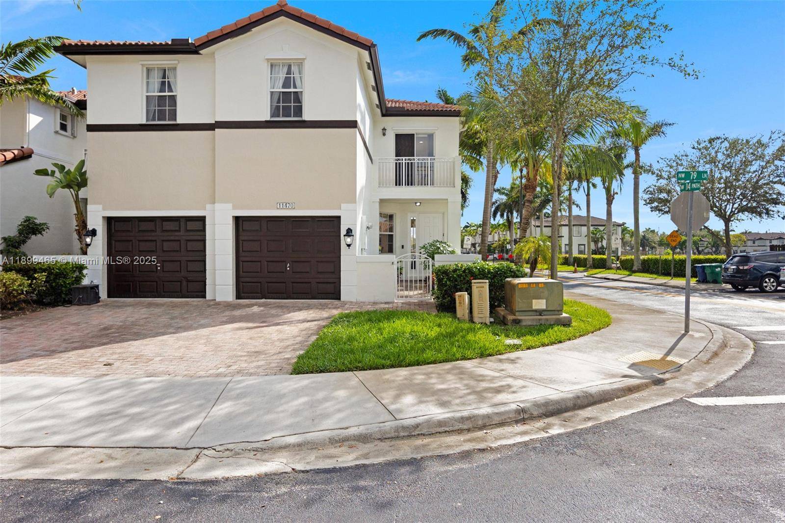 Beautiful two story home 3 Bedrooms amp ; 2.