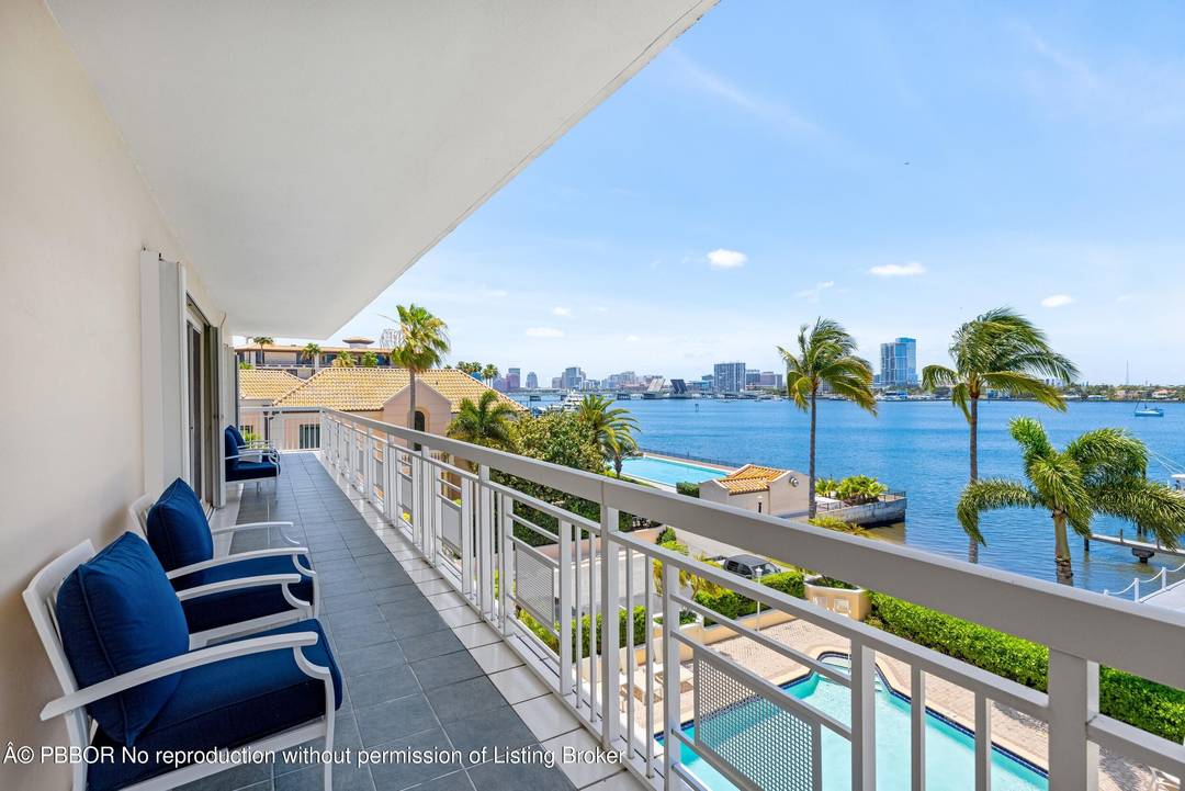 Fantastic opportunity to own a direct Intracoastal 3BR 2.