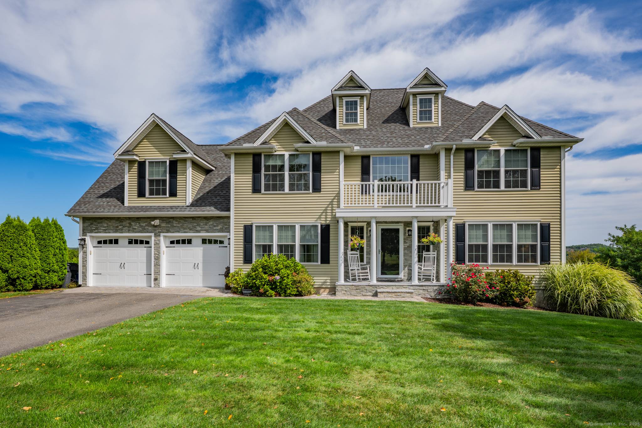 Beautifully Maintained 2012 Colonial in Pindridge Nestled in the peaceful Pindridge cul de sac, this impeccably maintained 2012 Colonial is surrounded by similar high quality homes.