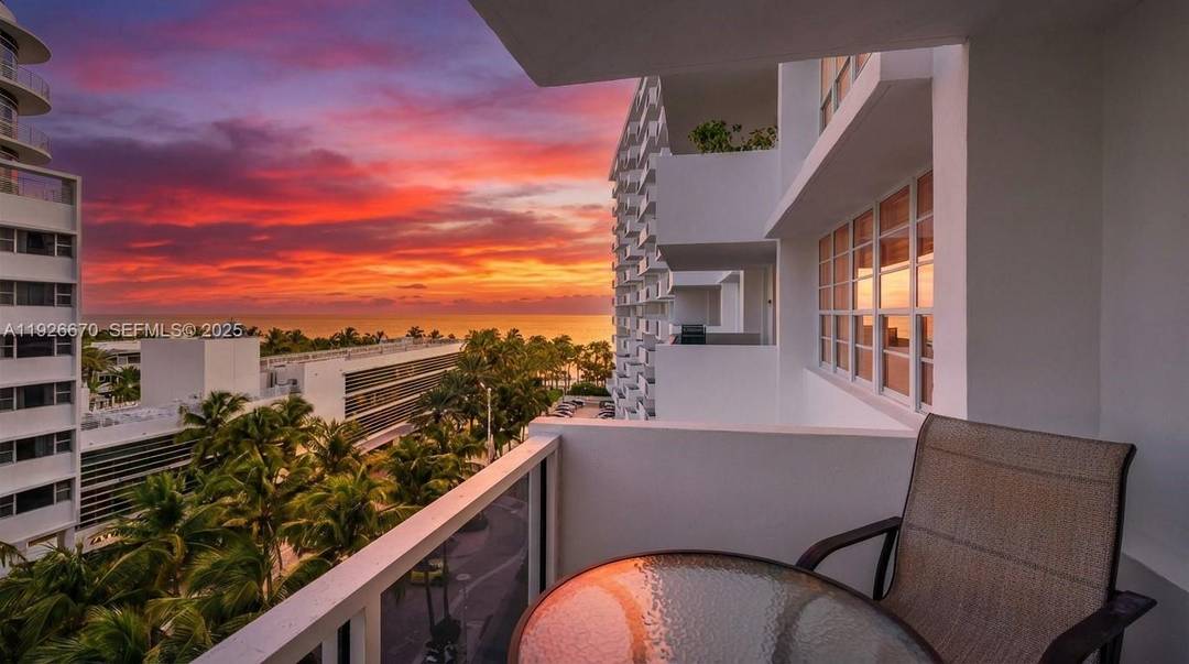 Live where Lincoln Road meets the sand at iconic oceanfront Decoplage.