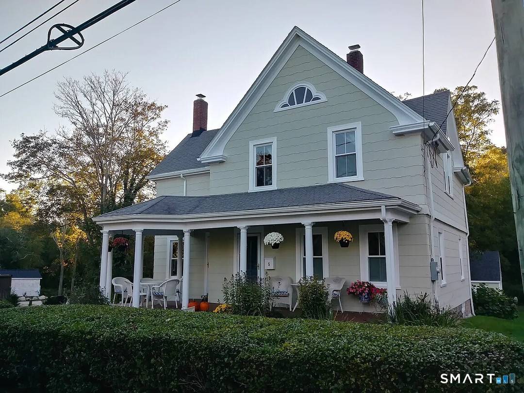 Fully furnished, fully stocked seasonal summer rental with off street parking.