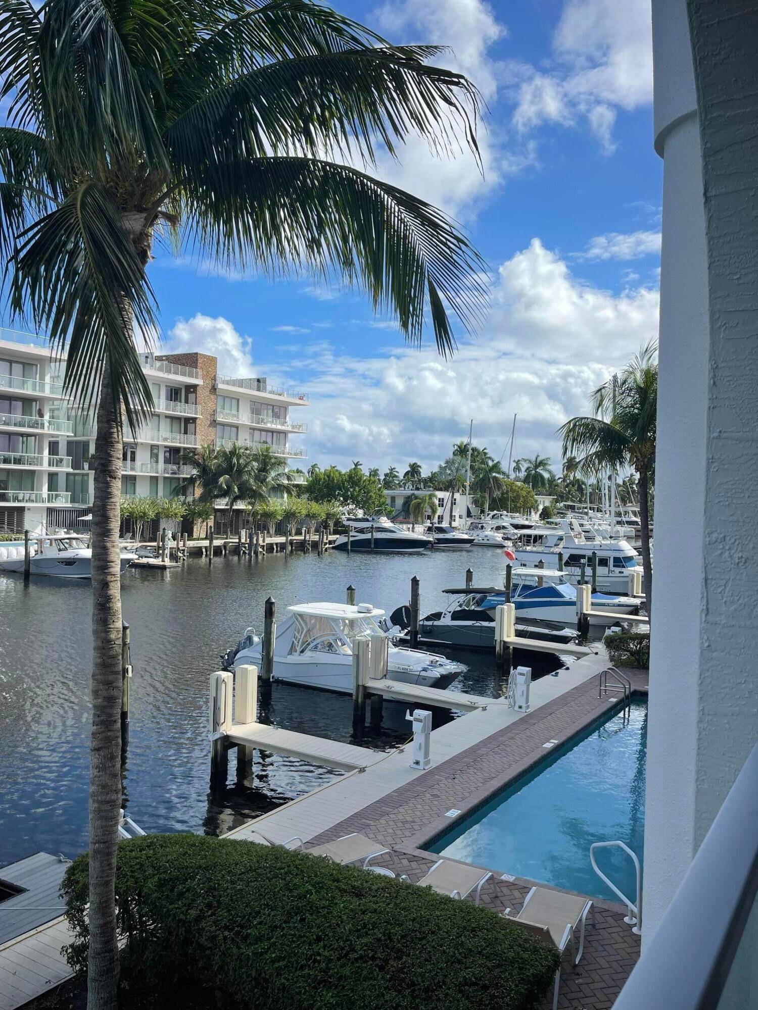 Experience the Las Olas Waterfront Lifestyle !