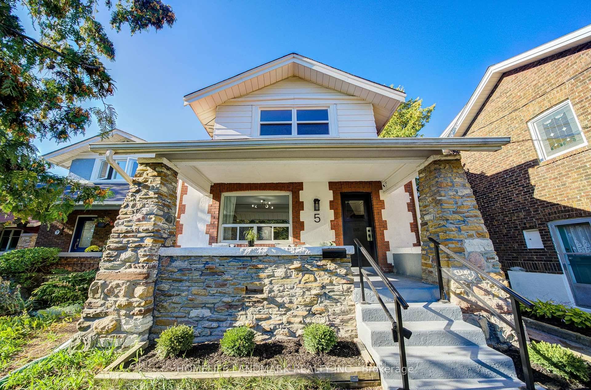 Welcome to 5 Beachview Cres a newly, professionally renovated and designed sun filled detached home featuring elegant modern finishes and a practical layout, move in ready.