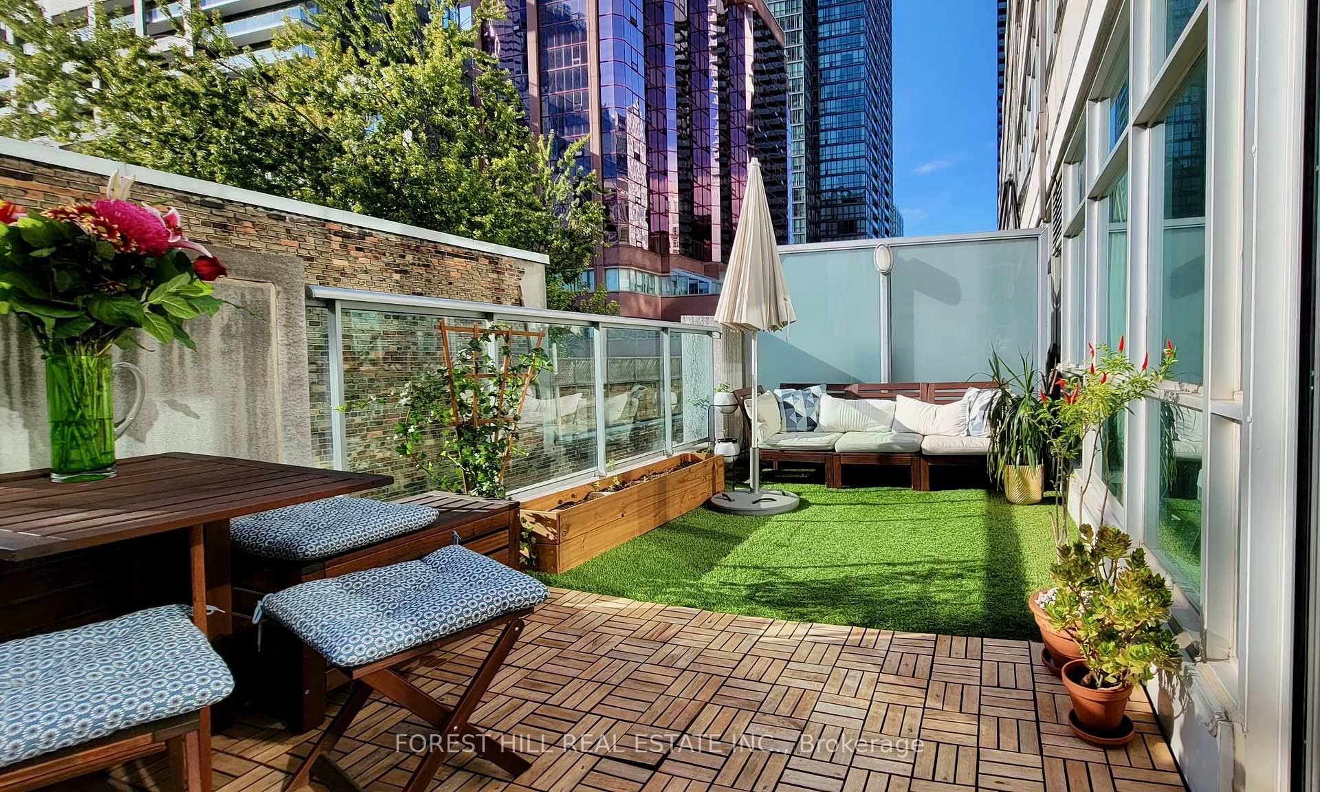 Welcome to The Soho Metropolitan in the heart of downtown Toronto.