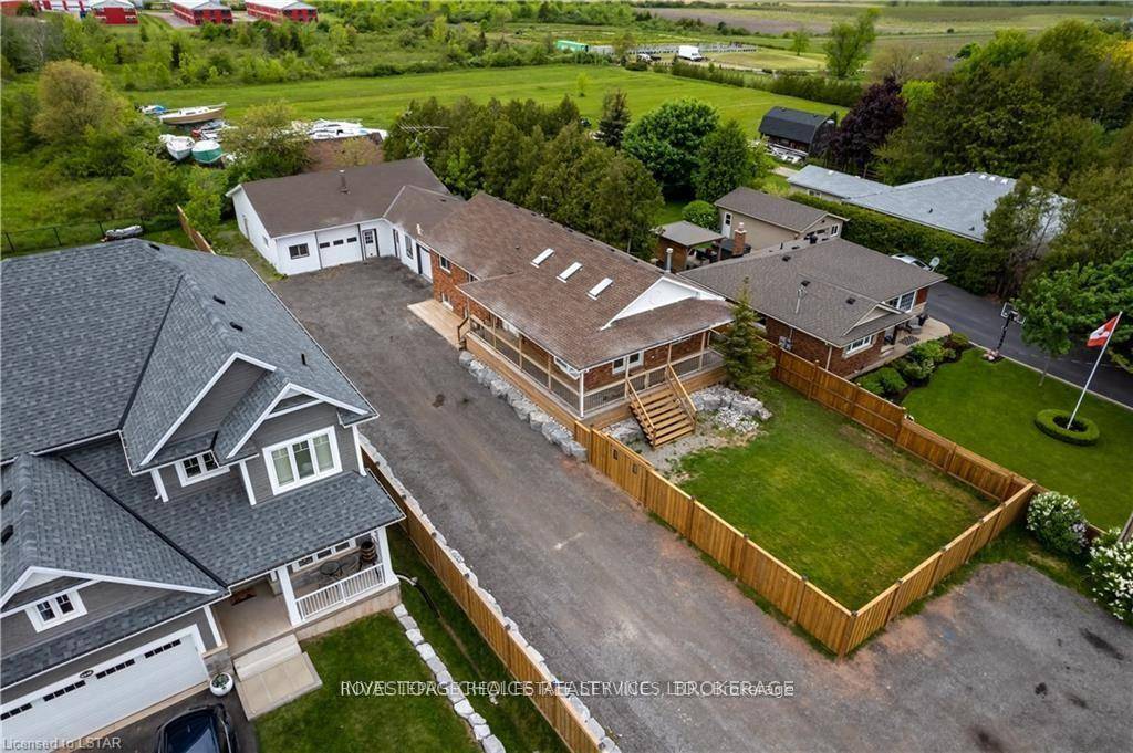 Spacious 3 Br main floor of detached house, Also 2 Br fully sapareted Basement apt available for 2000, 2600 Sq Feet of workshop is not included however available at extra ...
