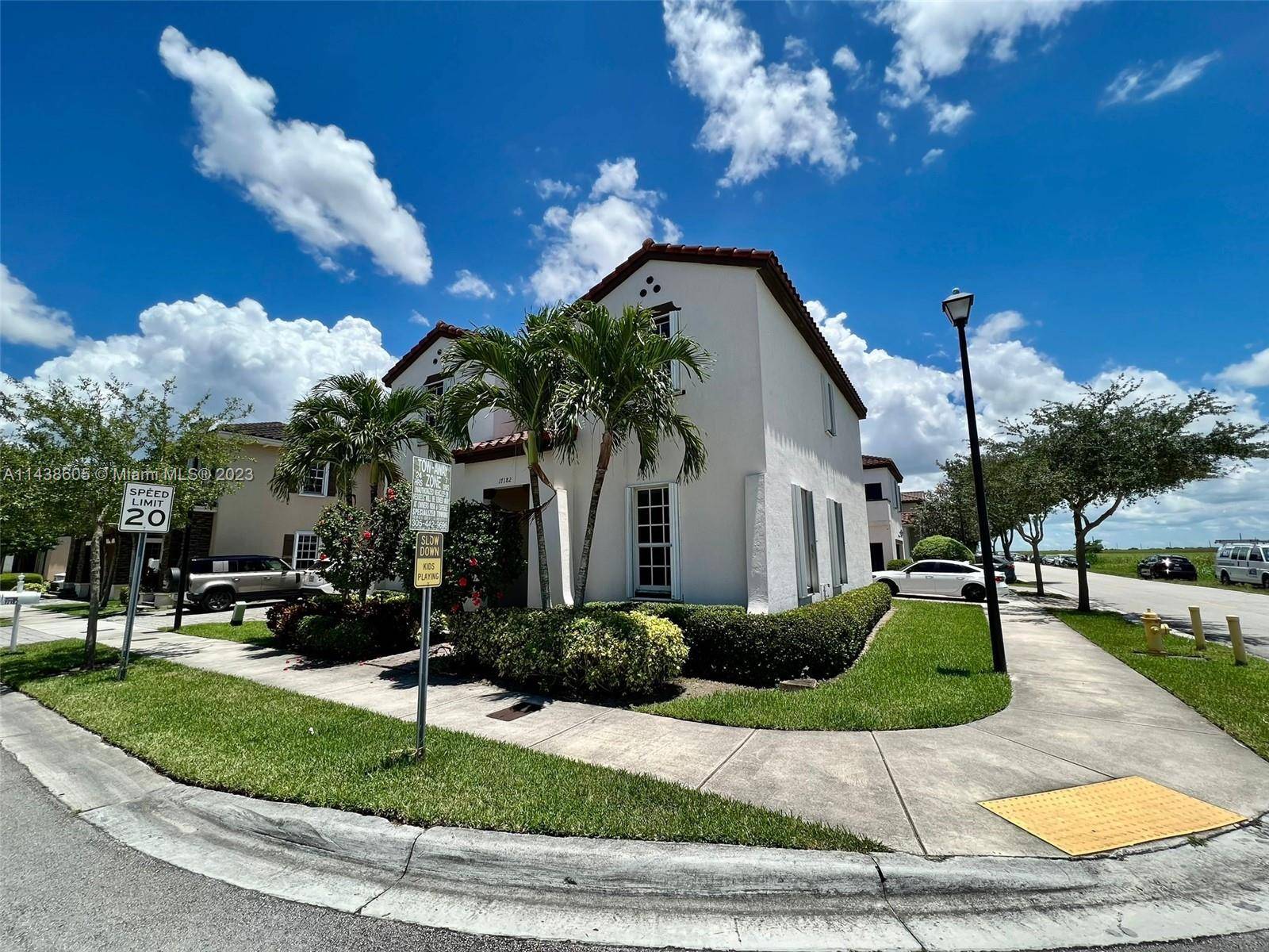 Gorgeous single family with Studio Lorraine Model Main House 4 beds and 3 full baths plus the Studio with full bath, washer and dryer.