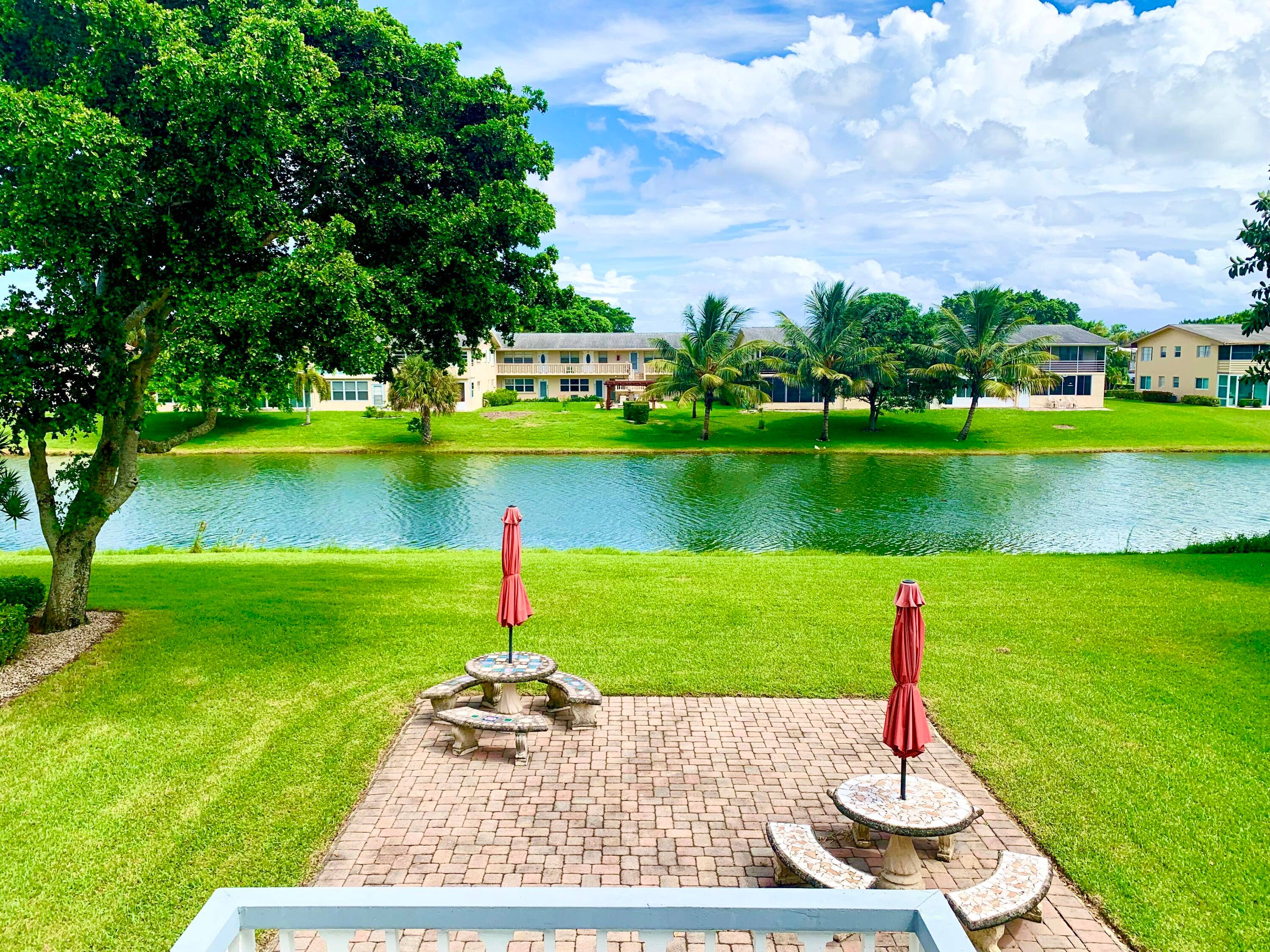 RARE WATER VIEW, CORNER, 1ST FL.