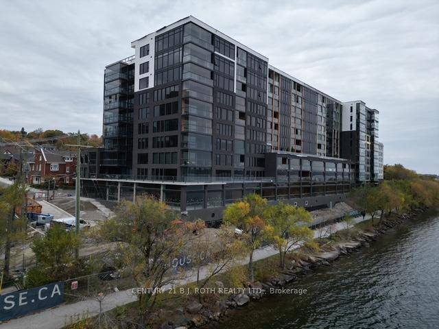 Experience the Height of Waterfront Luxury in Downtown BarrieWelcome to one of the most exclusive residences on the shores of Kempenfelt Bay, a rare opportunity to own a 1, 857 ...