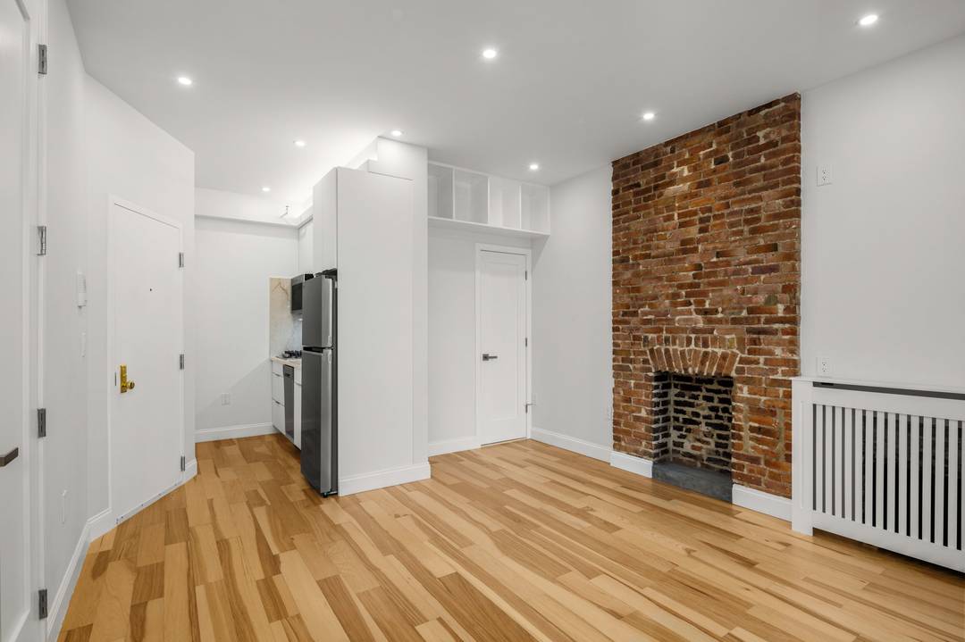 Brand new to market ! Be the first to enjoy this fully renovated, stunning 1 bedroom in vibrant Prospect Heights.