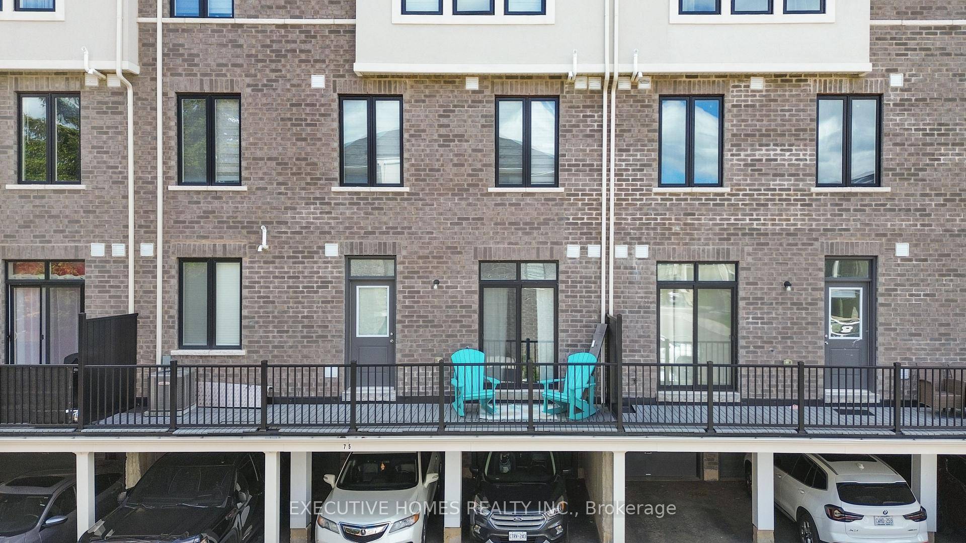 This beautifully designed stacked condo townhouse offers the perfect blend of comfort and convenience.
