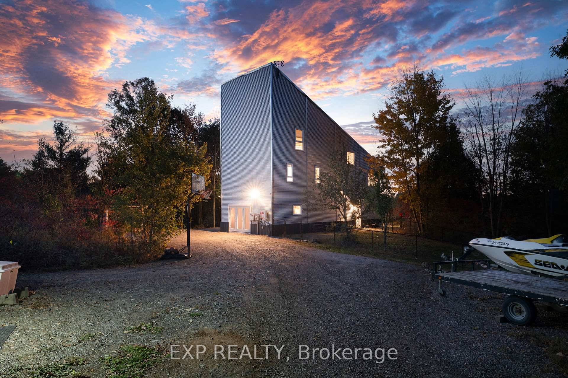 Architectural Home on 25 Acres Overlooking the Wetlands that Feed Beaver Lake Grid Tied Owned Solar System and Sustainable Design in Harmony with Nature Set on 25 private acres of ...