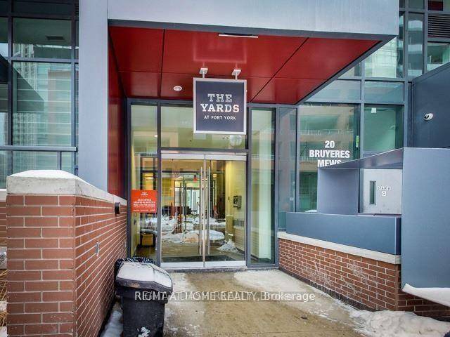 Clean and well maintained 1 1 Bedroom 1 Washroom unit in prime location.
