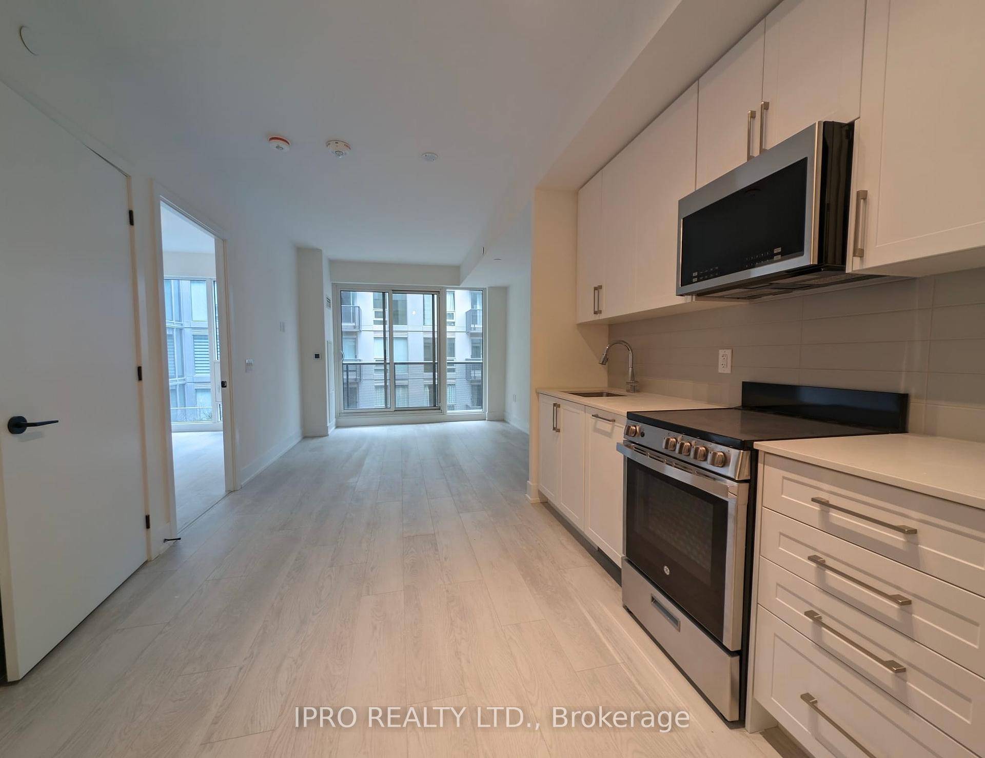 Stylish One Bedroom Condo in Oakville Move In Ready Welcome to The Branch Condos, a beautifully upgraded one bedroom unit offering modern style and unbeatable convenience in a prime Oakville ...