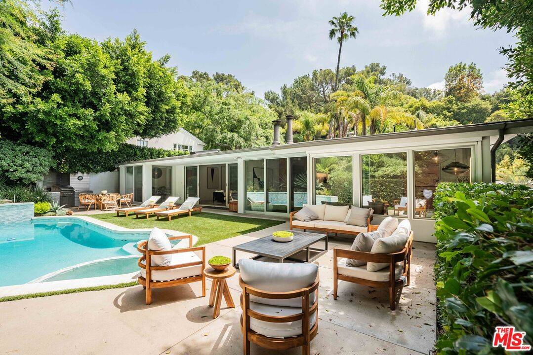 1577  N Doheny Dr 3BR Sunset Strip La