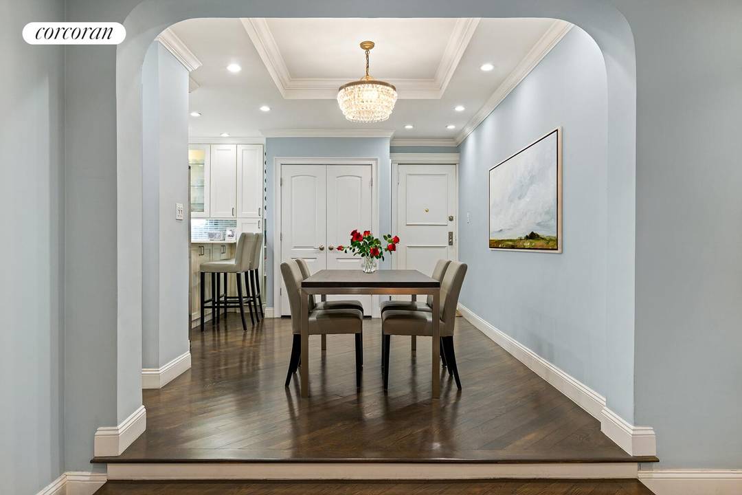 Brought to market by Nicolle Nowitz of The Corcoran Group.