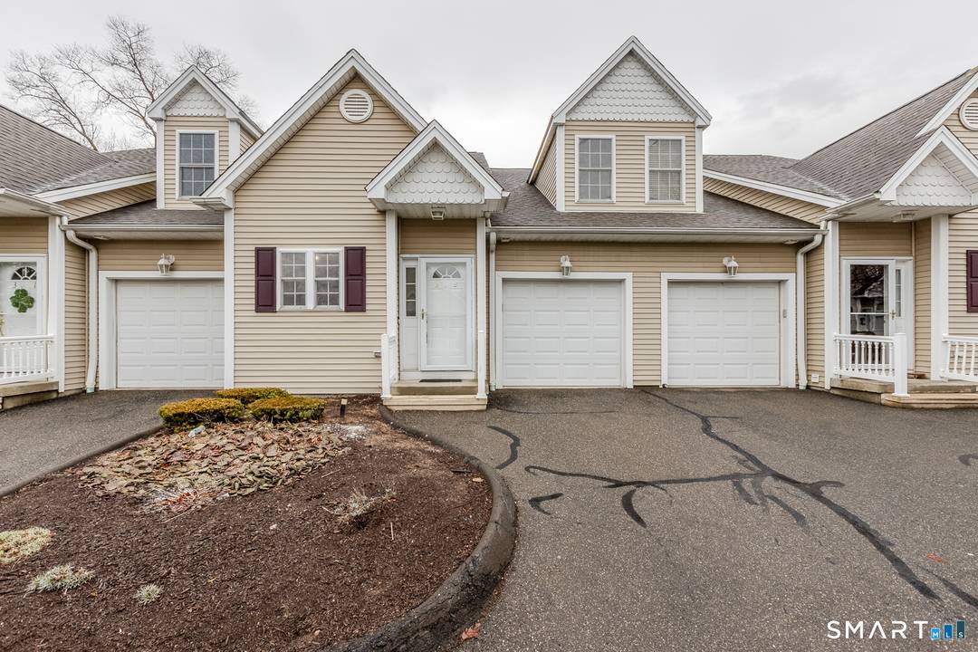 Welcome to Quail Run Village a 55 active community.