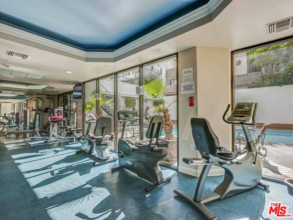 10660  WILSHIRE BLVD 1BR Westwood La