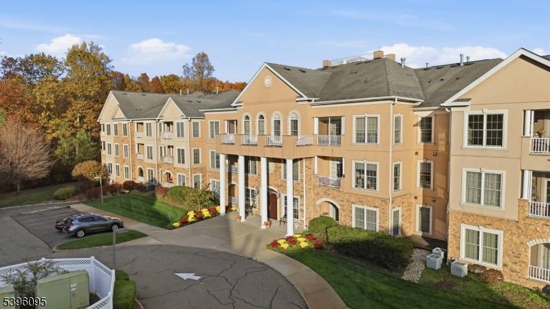 Welcome to Fox Hills, Rockaways premier 55 gated community where convenience, comfort, and community come together.