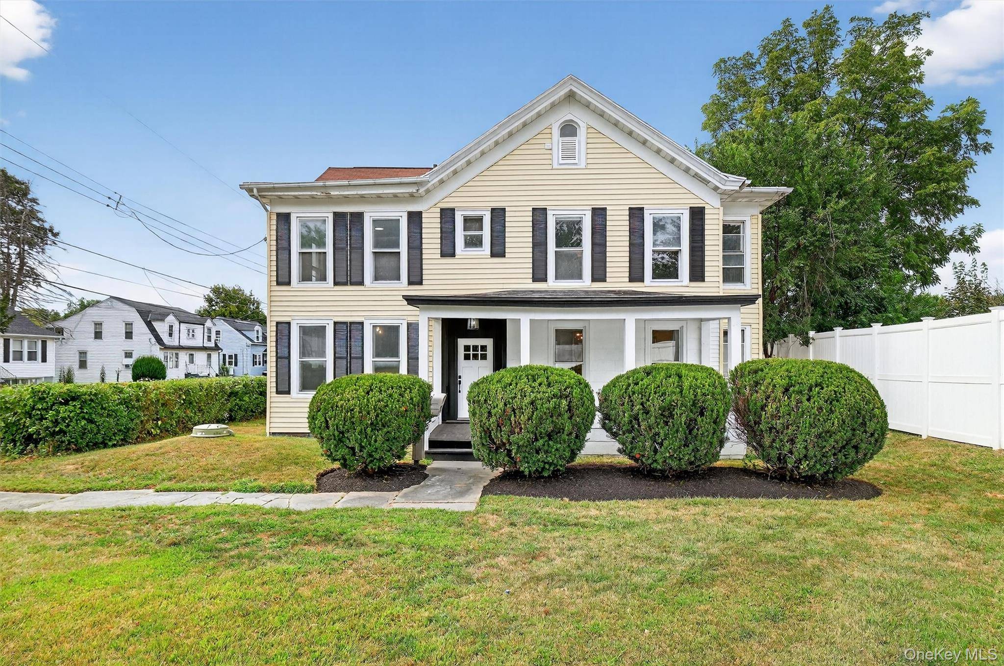 Discover this stunning Kingston gem a 2, 342 sq.