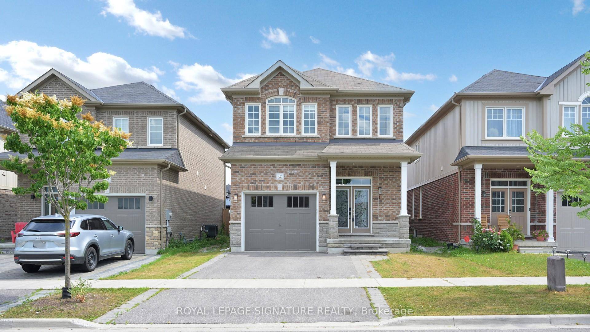 Stunning All Brick Detached Home Built By The Award Winning Halminen Homes, Nestled In The Highly Sought After Northglen Community !