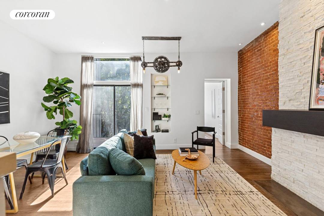 Welcome to 24 West 83rd St.