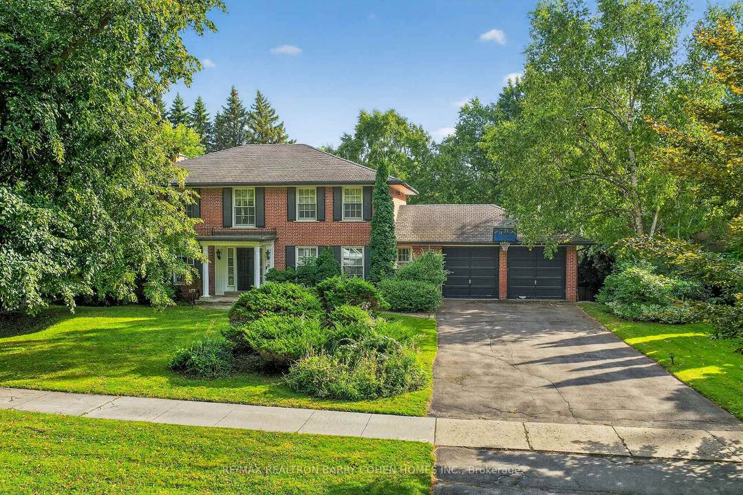 The Perfect Canvas For Your Own Private Custom Oasis On An Outstanding Ravine amp ; Park Like Setting Otherwise, Update This Executive Residence Within Its Most Prestigious.