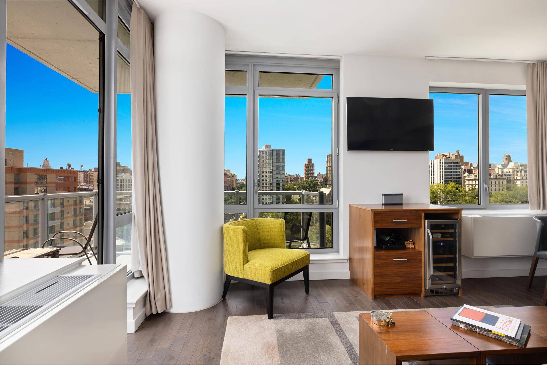 This stunning corner condo at One Morningside Park offers a luxurious lifestyle nestled between two of Manhattan's most iconic green spaces Central Park and Morningside Park.