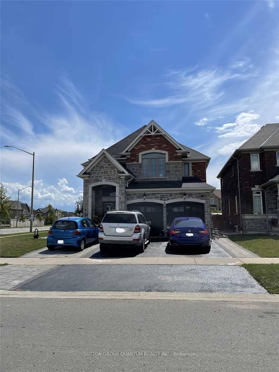 2 bedrooms, 1 bathroom Basement Apartment with Separate entrance available from August 1st, 2025.