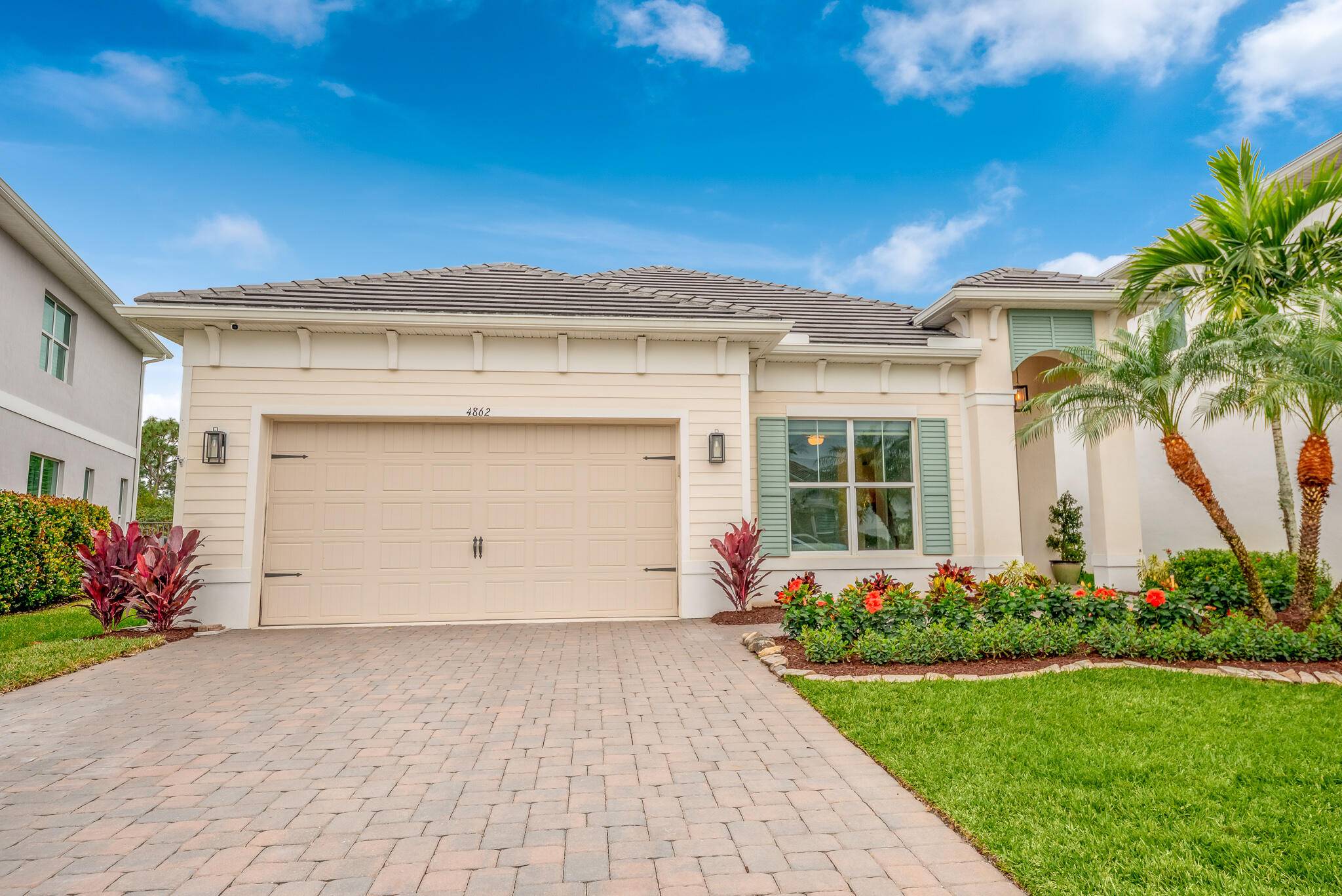 Coastal Elegance Meets Modern Convenience !