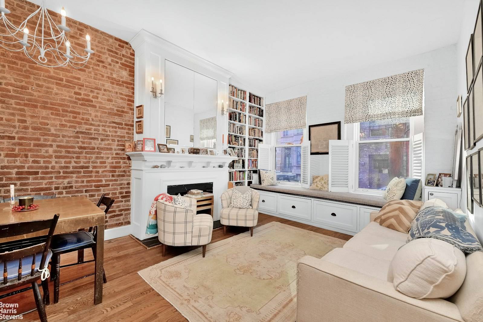 This gorgeously renovated three and half room duplex is located in a handsome townhouse on a charming tree lined Carnegie Hill street between Park and Madison Avenues, a block and ...