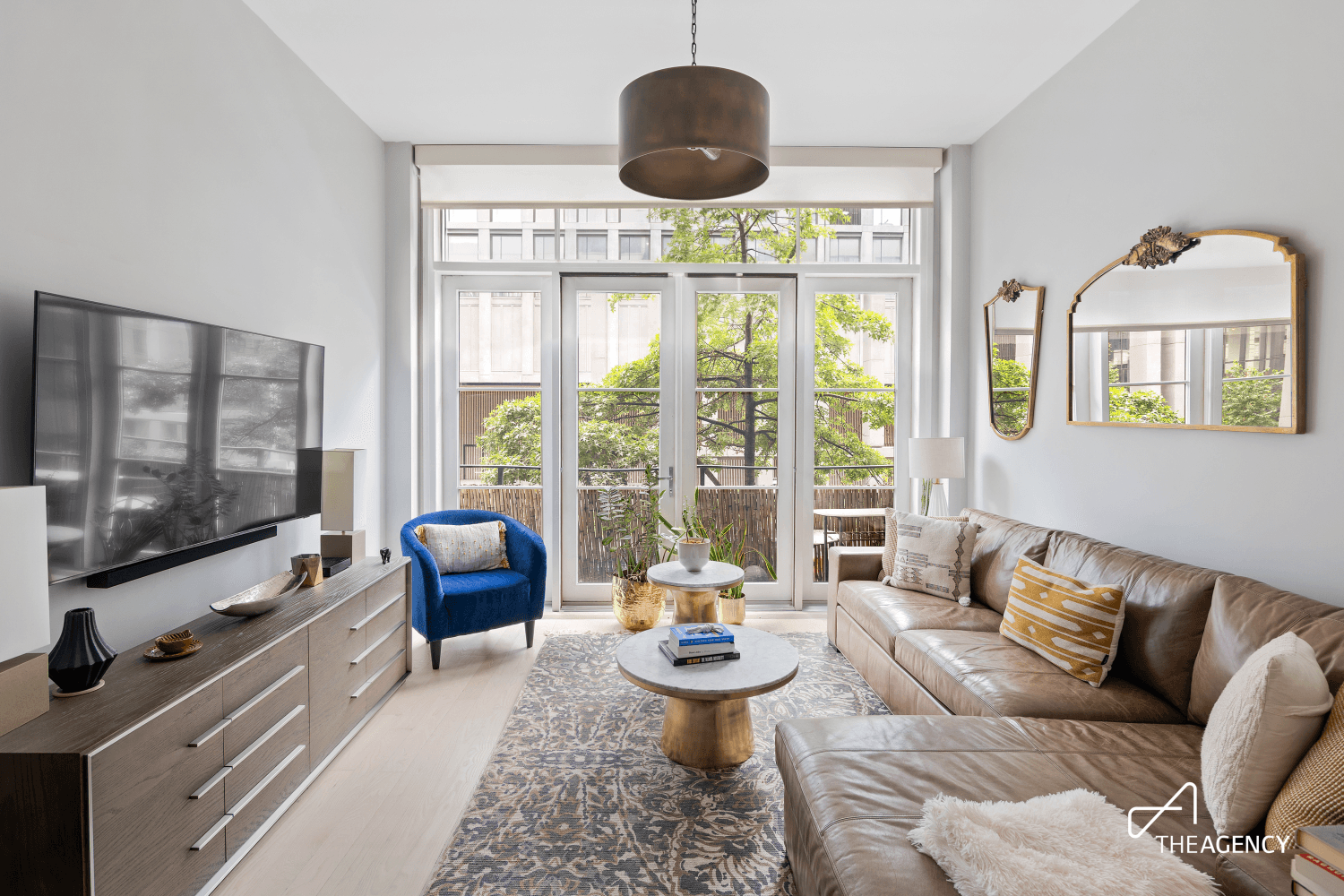 Experience modern luxury in this mint 2 bedroom, 2 bathroom condo, located at the vibrant intersection of Main Street and Front Street.